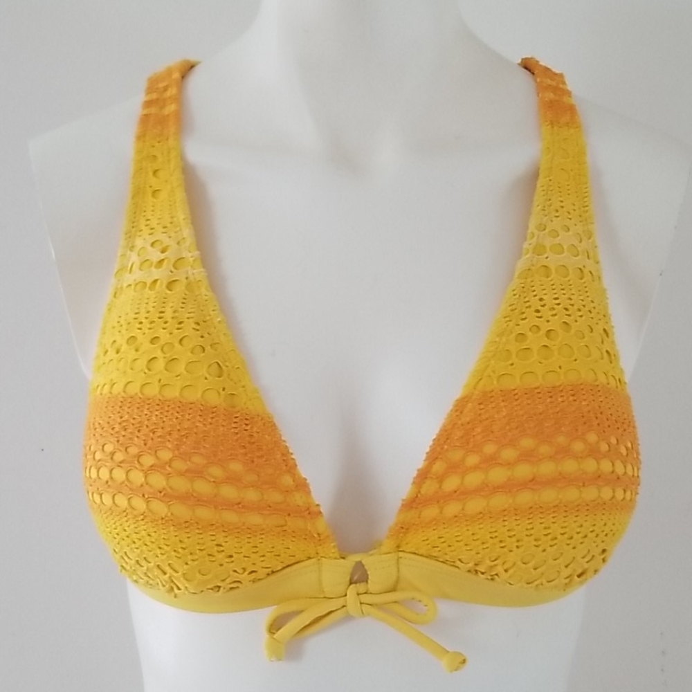 HOBIE Yellow Coral Lace Racerback Twist Bikini Top